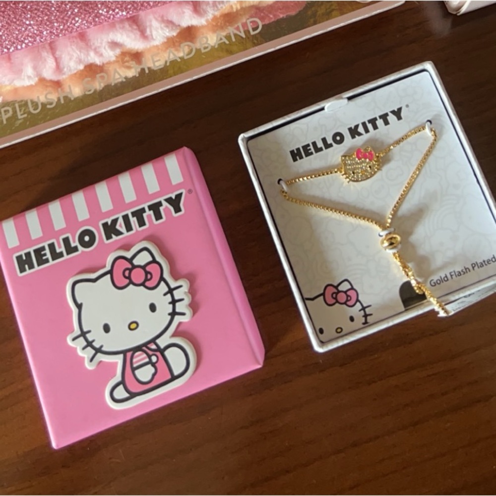 Hello Kitty Bracelet Gold Flash Plated